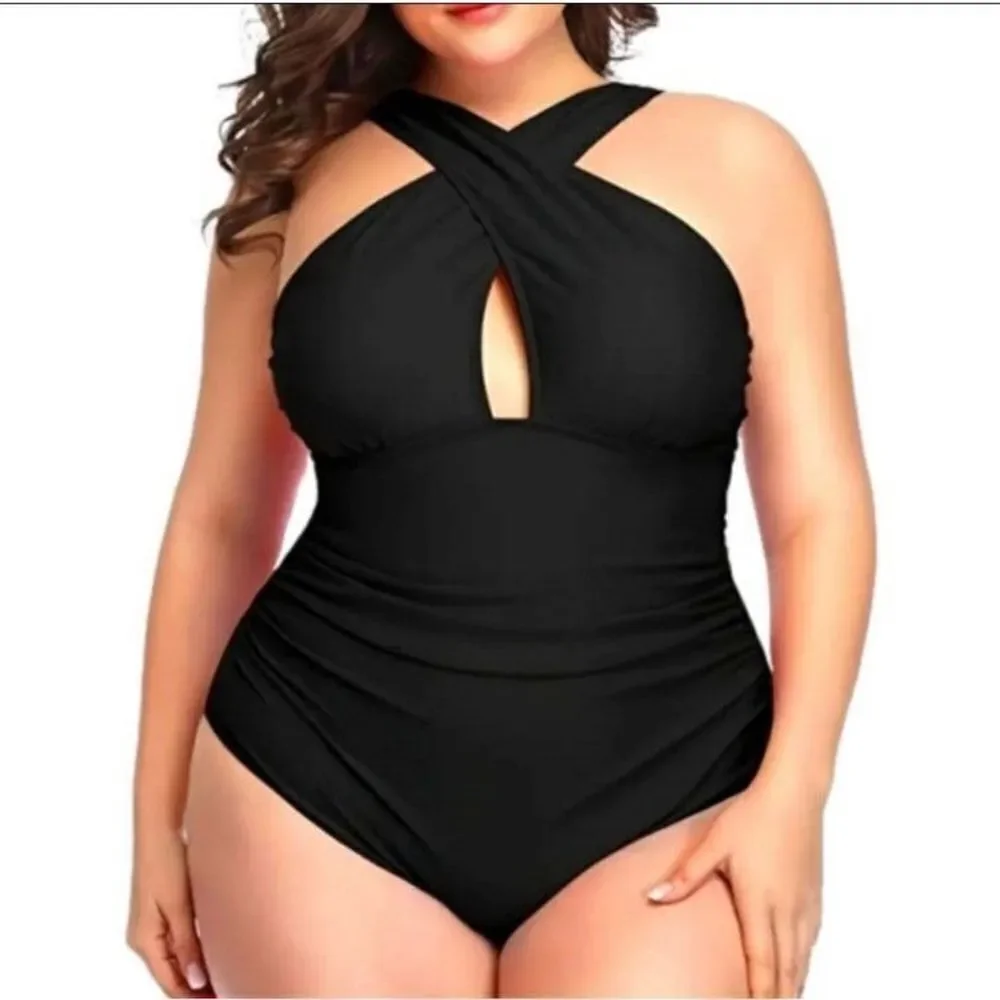 Ladies plus size Criss Cross Neck Cut Out One Piece Swimsuit sz 2X